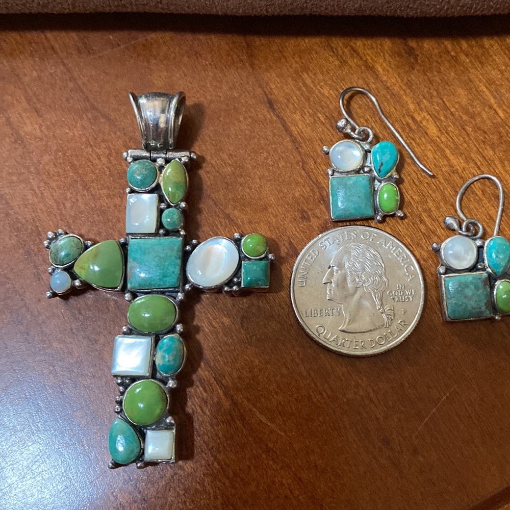 LARGE RUSTIC, WESTERN STATEMENT PIECE & matching earrings